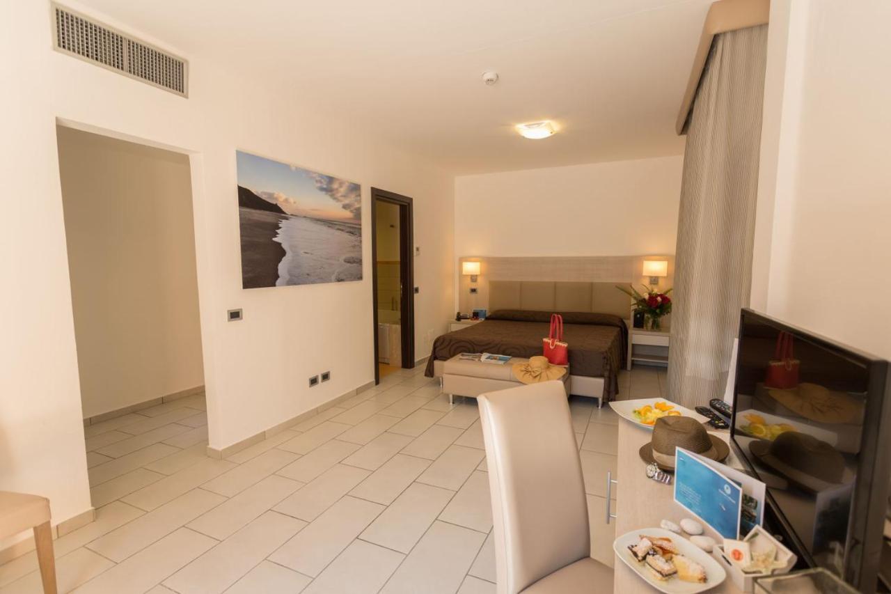 Hotel Futura Club Cilento San Mauro Cilento Zewnętrze zdjęcie